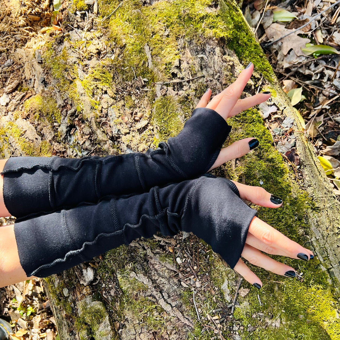 Blackout patchwork Swamp fairy arm warmers