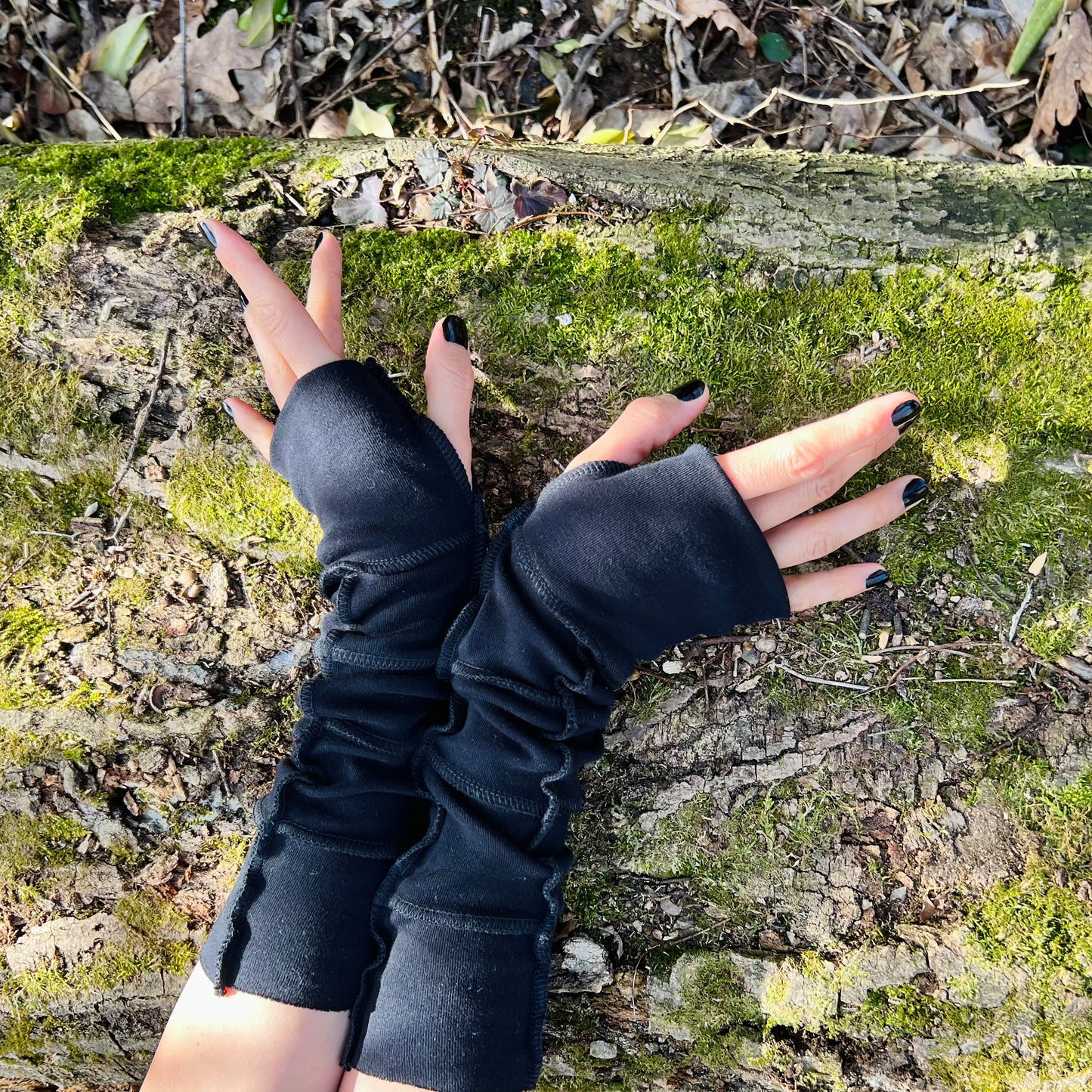 Blackout patchwork Swamp fairy arm warmers