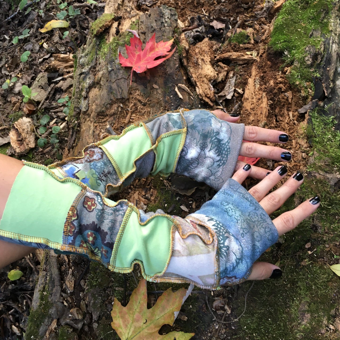 Swamp Fairy arm warmers