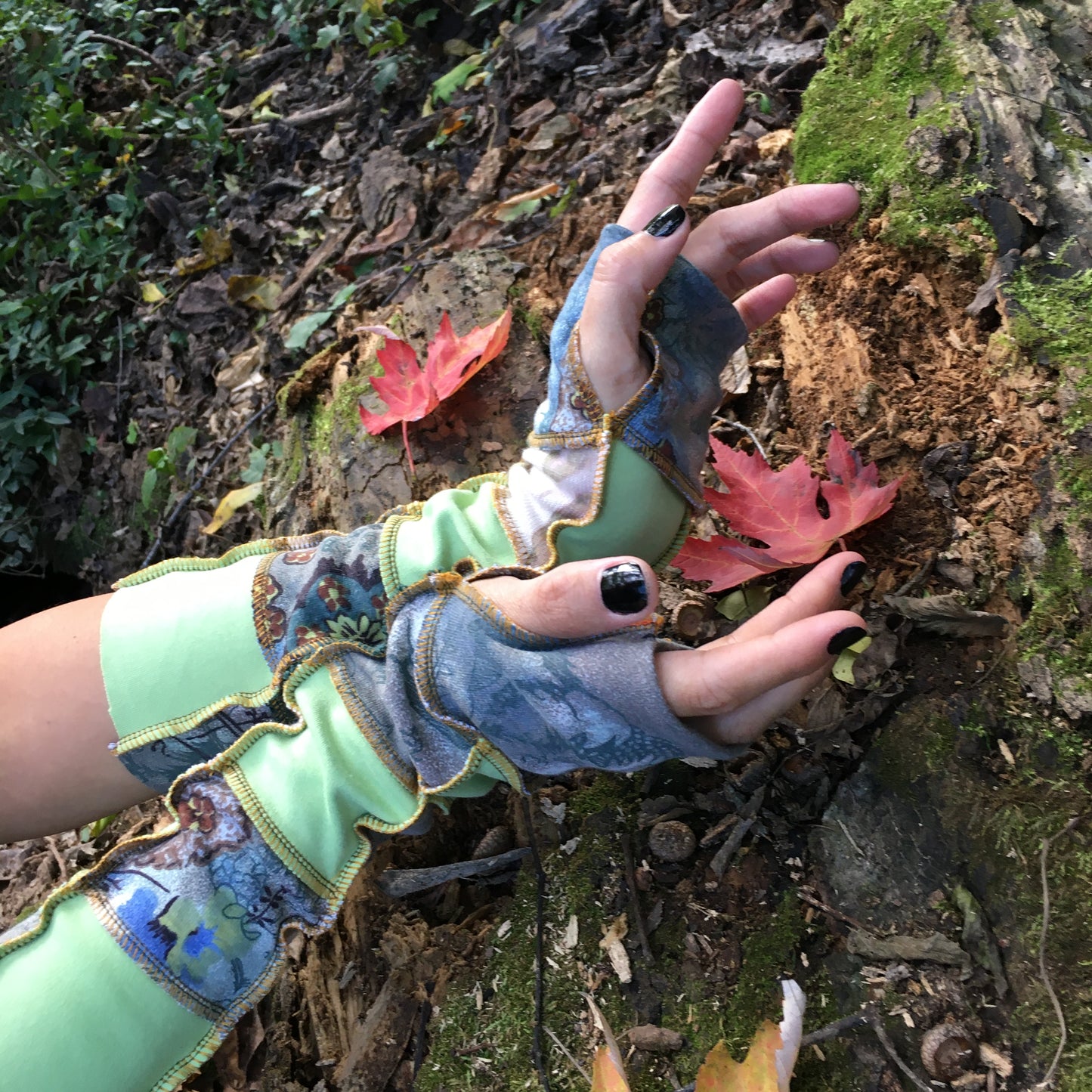 Swamp Fairy arm warmers